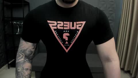 Snapshot of tonywilcoxx chatting on January 2025 06:20:02 AM TonyWilcox online show from January 2025 06:20:02 AM