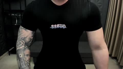 Snapshot of tonywilcoxx chatting on January 2025 06:10:01 AM TonyWilcox online show from January 2025 06:10:01 AM