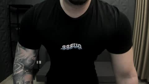 Snapshot of tonywilcoxx chatting on January 2025 06:14:01 AM TonyWilcox online show from January 2025 06:14:01 AM