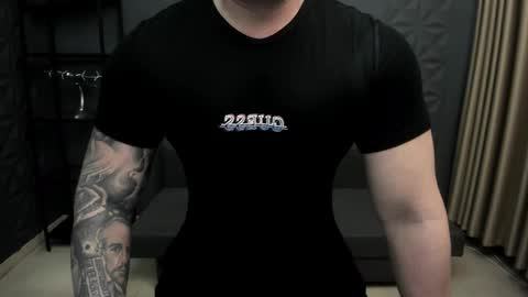 Snapshot of tonywilcoxx chatting on January 2025 06:17:02 AM TonyWilcox online show from January 2025 06:17:02 AM