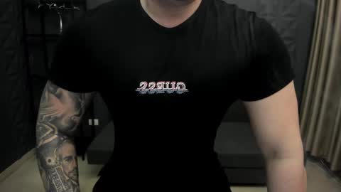 Snapshot of tonywilcoxx chatting on February 2025 05:49:02 AM TonyWilcox online show from February 2025 05:49:02 AM