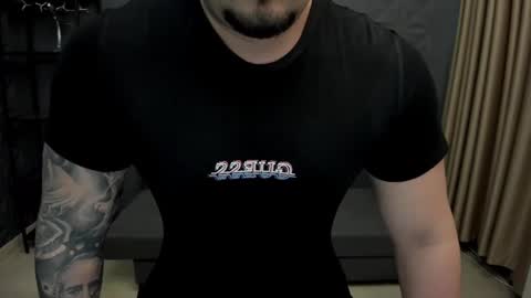 Snapshot of tonywilcoxx chatting on February 2025 02:13:01 PM TonyWilcox online show from February 2025 02:13:01 PM