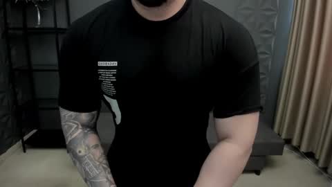 Snapshot of tonywilcoxx chatting on February 2025 08:06:01 AM TonyWilcox online show from February 2025 08:06:01 AM