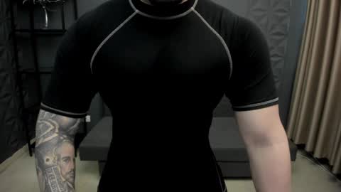 Snapshot of tonywilcoxx chatting on February 2025 06:02:01 AM TonyWilcox online show from February 2025 06:02:01 AM