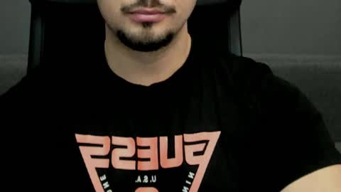 Snapshot of tonywilcoxx chatting on February 2025 12:44:02 PM TonyWilcox online show from February 2025 12:44:02 PM