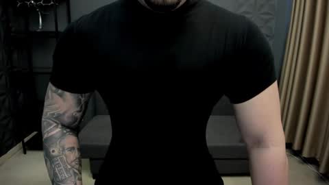 Snapshot of tonywilcoxx chatting on February 2025 05:44:02 AM TonyWilcox online show from February 2025 05:44:02 AM