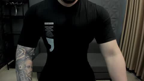 Snapshot of tonywilcoxx chatting on February 2025 06:07:01 AM TonyWilcox online show from February 2025 06:07:01 AM