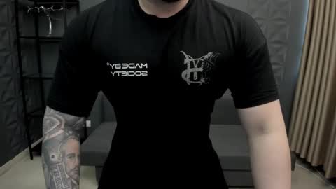 Snapshot of tonywilcoxx chatting on February 2025 06:16:02 AM TonyWilcox online show from February 2025 06:16:02 AM