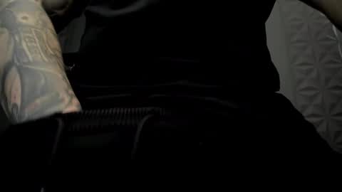 Snapshot of tonywilcoxx chatting on February 2025 09:21:01 AM TonyWilcox online show from February 2025 09:21:01 AM