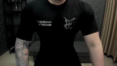 Snapshot of tonywilcoxx chatting on March 2025 04:58:02 AM TonyWilcox online show from March 2025 04:58:02 AM