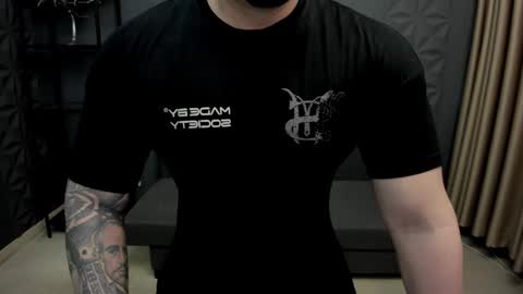 Snapshot of tonywilcoxx chatting on March 2025 05:11:02 AM TonyWilcox online show from March 2025 05:11:02 AM