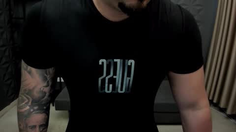 Snapshot of tonywilcoxx chatting on September 2025 05:29:01 AM TonyWilcox online show from September 2025 05:29:01 AM