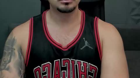 Snapshot of tonywilcoxx chatting on September 2025 05:11:02 AM TonyWilcox online show from September 2025 05:11:02 AM