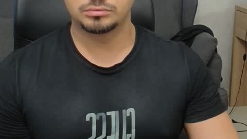 Snapshot of tonywilcoxx chatting on September 2025 06:07:01 AM TonyWilcox online show from September 2025 06:07:01 AM