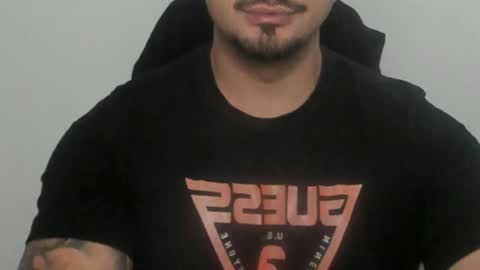 Snapshot of tonywilcoxx chatting on October 2025 05:50:01 AM TonyWilcox online show from October 2025 05:50:01 AM