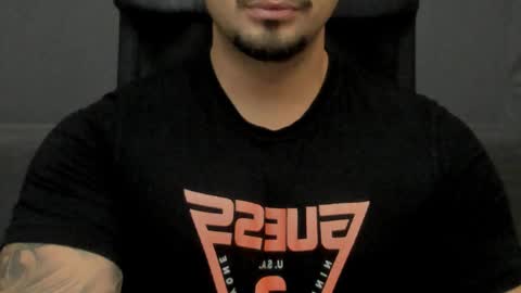 Snapshot of tonywilcoxx chatting on October 2025 05:06:01 AM TonyWilcox online show from October 2025 05:06:01 AM