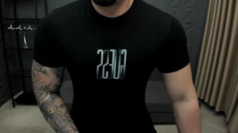 Snapshot of tonywilcoxx chatting on October 2025 05:30:01 AM TonyWilcox online show from October 2025 05:30:01 AM