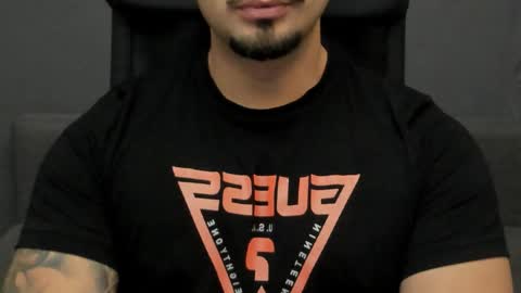 Snapshot of tonywilcoxx chatting on October 2025 05:40:01 AM TonyWilcox online show from October 2025 05:40:01 AM