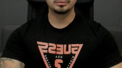 Snapshot of tonywilcoxx chatting on October 2025 05:04:02 AM TonyWilcox online show from October 2025 05:04:02 AM