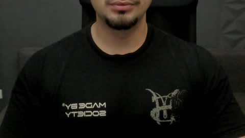 Snapshot of tonywilcoxx chatting on November 2025 05:46:01 AM TonyWilcox online show from November 2025 05:46:01 AM