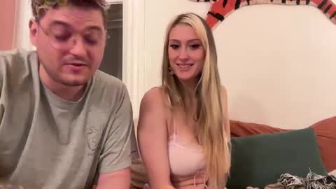 toobna2 online show from November 2025 04:44:02 AM