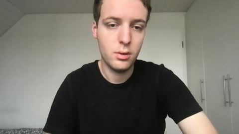 Max online show from November 2025 07:52:01 AM