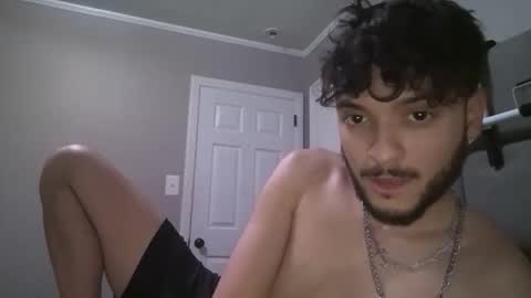 Snapshot of toolittletool chatting on December 2025 07:25:01 AM Toolittletool online show from December 2025 07:25:01 AM