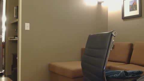 toomuchsmoke online show from January 2025 02:25:01 AM