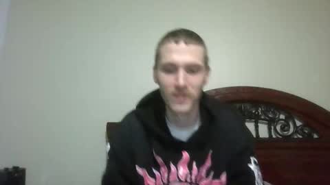 Snapshot of tootall803 chatting on February 2026 03:33:02 AM TooTall803 online show from February 2026 03:33:02 AM