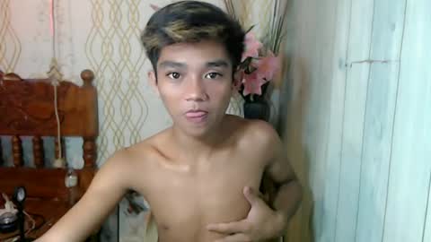 Snapshot of toothlessxx chatting on June 2026 04:52:02 AM jhonrex online show from June 2026 04:52:02 AM