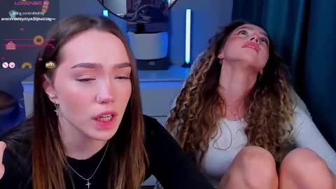 Snapshot of top_twins chatting on April 2026 03:51:01 PM Yara online show from April 2026 03:51:01 PM