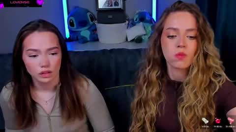 Snapshot of top_twins chatting on May 2026 06:54:02 AM Yara online show from May 2026 06:54:02 AM