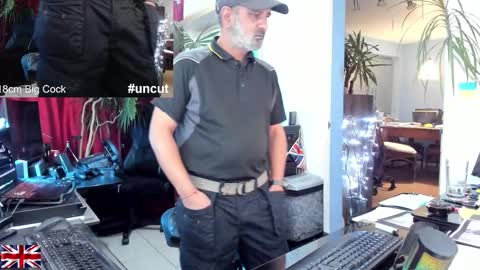 Snapshot of topalphaboss chatting on October 2025 06:15:02 PM topalphaboss online show from October 2025 06:15:02 PM