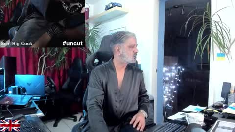 Snapshot of topalphaboss chatting on October 2025 06:19:02 PM topalphaboss online show from October 2025 06:19:02 PM