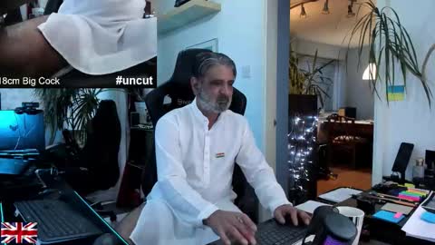 Snapshot of topalphaboss chatting on November 2025 03:22:01 PM topalphaboss online show from November 2025 03:22:01 PM