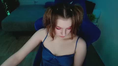 Snapshot of topcranberry chatting on June 2026 11:18:01 PM topcranberry online show from June 2026 11:18:01 PM