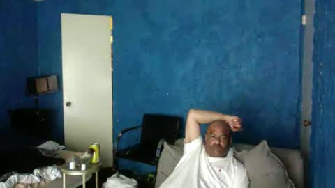 Snapshot of topseyturvy chatting on February 2025 03:38:02 PM topseyturvy online show from February 2025 03:38:02 PM