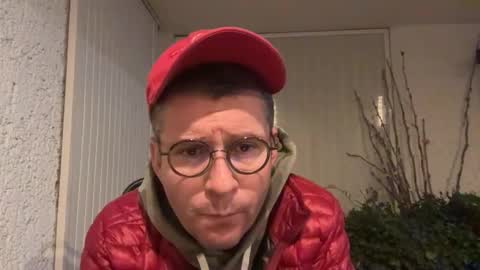 Snapshot of torcuato9 chatting on December 2025 07:04:01 AM Torcuato online show from December 2025 07:04:01 AM