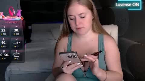 Snapshot of tori_blond chatting on January 2026 06:17:01 AM tori_blond online show from January 2026 06:17:01 AM