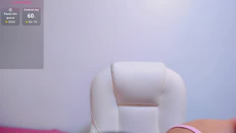 Snapshot of tori_gaviria chatting on May 2026 11:59:02 AM Tori Gaviria online show from May 2026 11:59:02 AM