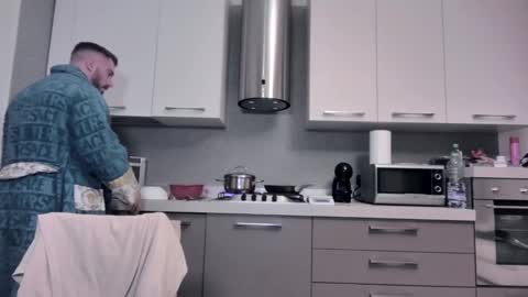 toro_arrapato online show from December 2024 03:44:01 PM