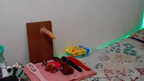 tory_montannaxx online show from March 2025 12:33:02 PM