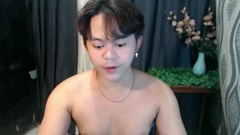 Snapshot of toshirokunn chatting on April 2026 07:18:02 PM Toshiro online show from April 2026 07:18:02 PM