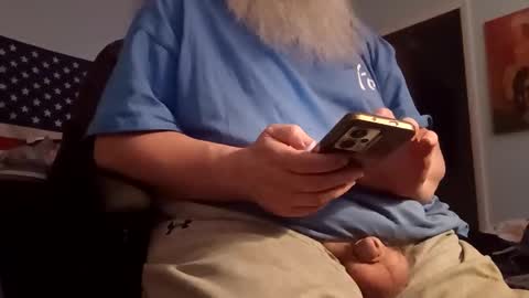 Snapshot of totallyawesome_65 chatting on April 2026 06:02:02 AM totallyawesome_65 online show from April 2026 06:02:02 AM