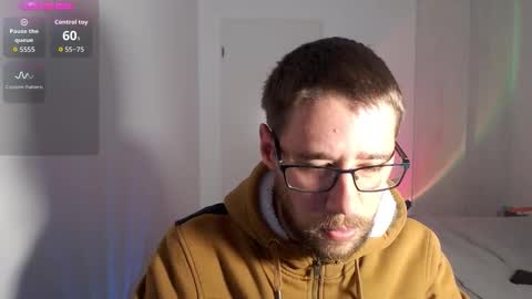 Snapshot of totoclown chatting on October 2025 08:45:02 AM Thomas online show from October 2025 08:45:02 AM