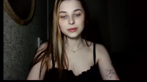 Snapshot of touch_and_run chatting on April 2026 07:05:01 PM touch_and_run online show from April 2026 07:05:01 PM