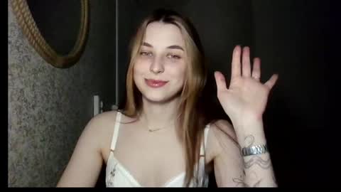 Snapshot of touch_and_run chatting on April 2026 06:21:02 PM touch_and_run online show from April 2026 06:21:02 PM