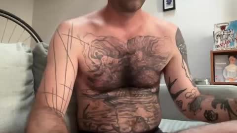 Snapshot of toutsexy chatting on June 2026 05:04:01 PM toutsexy online show from June 2026 05:04:01 PM