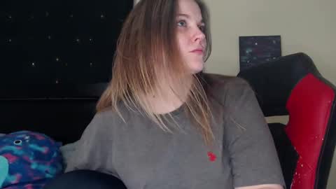 Snapshot of toxiclilly chatting on December 2024 11:40:02 AM Lilly Miss Mistress Goddess Maam Queen Boss online show from December 2024 11:40:02 AM