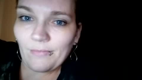 Snapshot of toxiclilly chatting on December 2024 03:24:02 PM Lilly Miss Mistress Goddess Maam Queen Boss online show from December 2024 03:24:02 PM